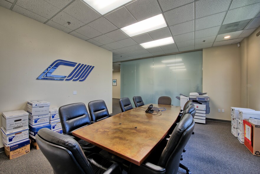 More Photos Of 11840 Pierce St, Riverside Office For Lease