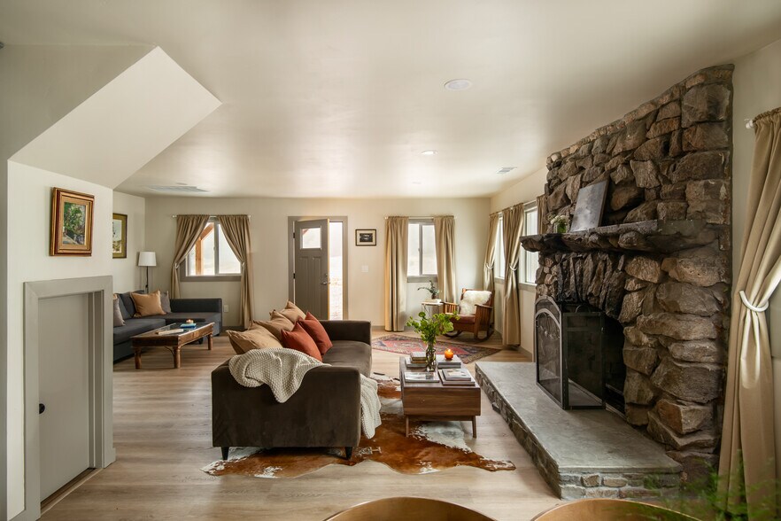 More Photos Of 25807 State Highway 189, Twin Peaks Hotel For Sale