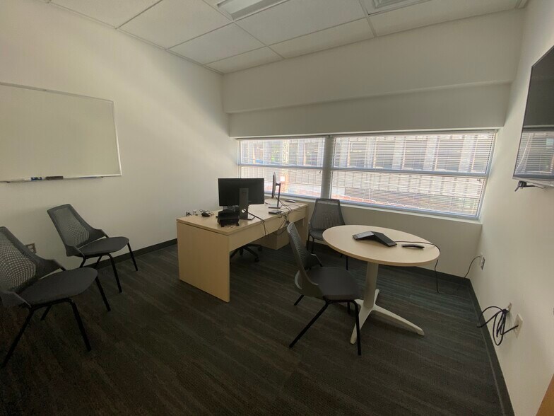 More Photos Of 216-218 W Water St, Charlottesville Loft Creative Space For Lease