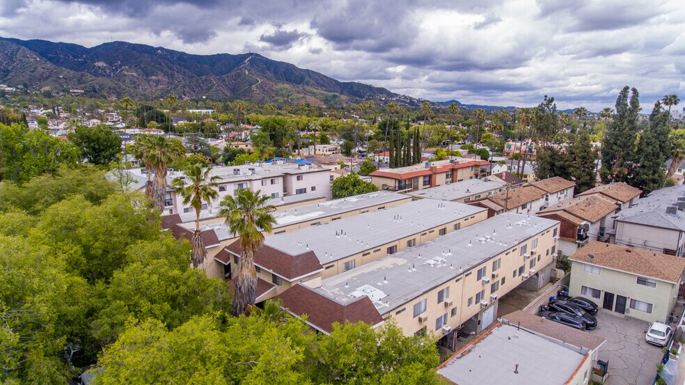 More Photos Of 1160 Elm Ave, Glendale Apartments For Sale