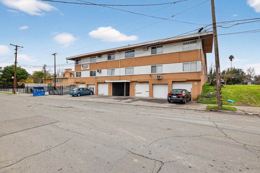 More Photos Of , Sacramento Multifamily For Sale