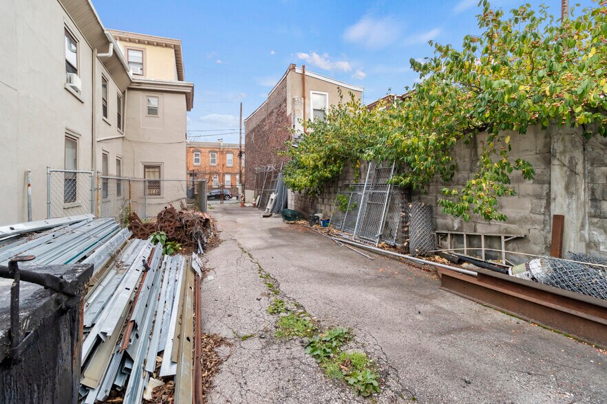 More Photos Of , Philadelphia Unknown For Sale