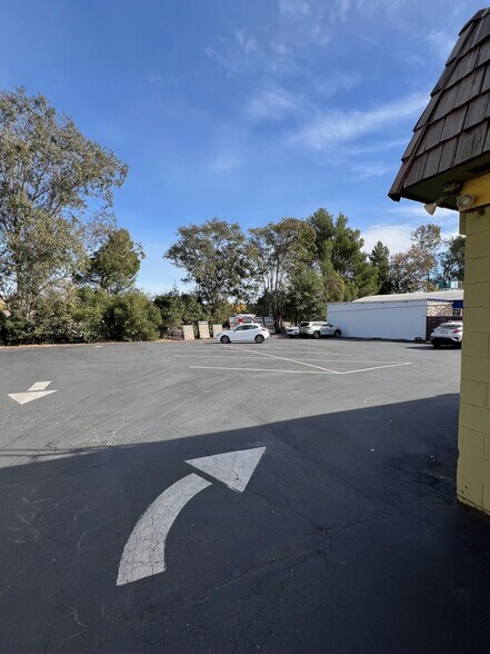 More Photos Of 2100 San Ramon Valley Blvd, San Ramon General Retail For Sale