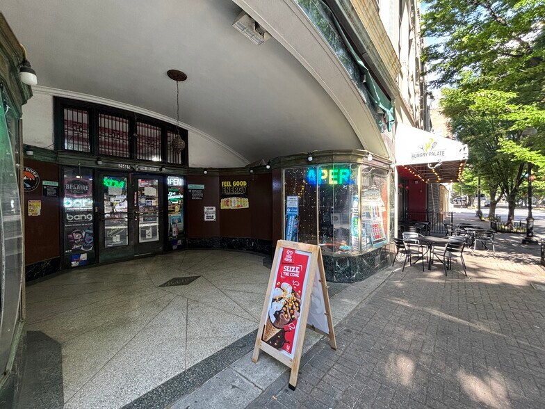 More Photos Of 245 W Fourth St, Winston-Salem Storefront Retail Office For Lease