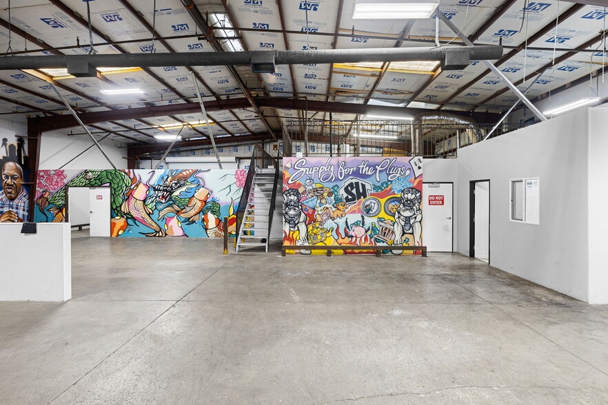 More Photos Of 13410 Waco St, Baldwin Park Manufacturing For Lease