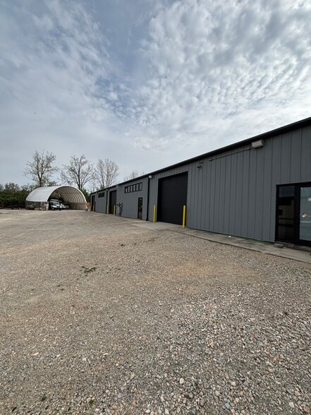 More Photos Of 4155 Gibson Dr, Tipp City Manufacturing For Lease