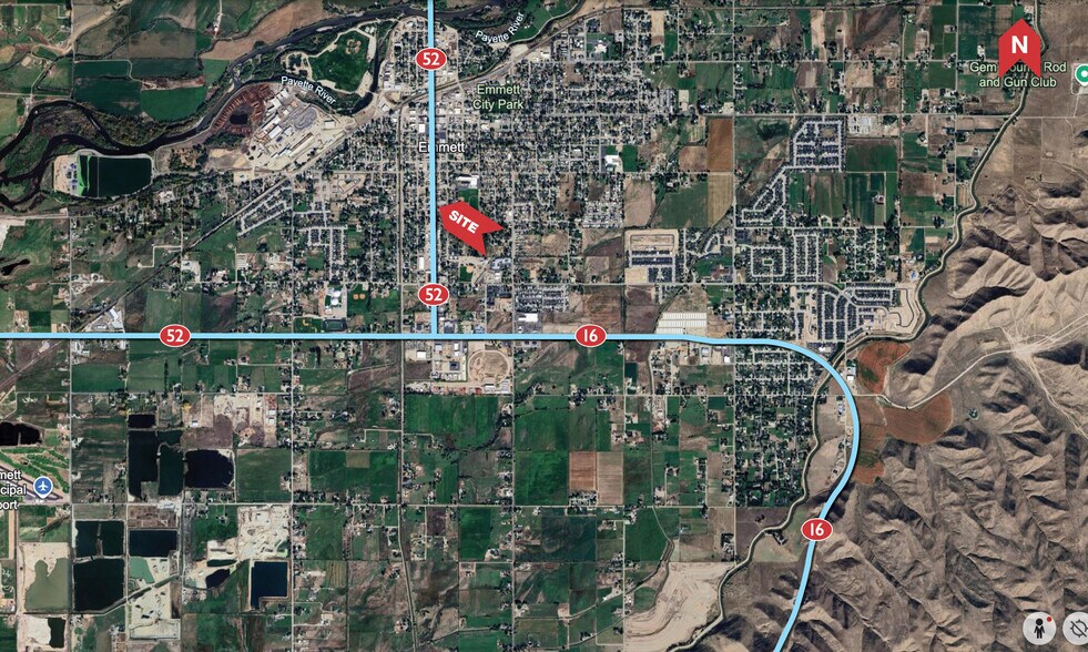 More Photos Of 702 S Washington Ave, Emmett Service Station For Sale