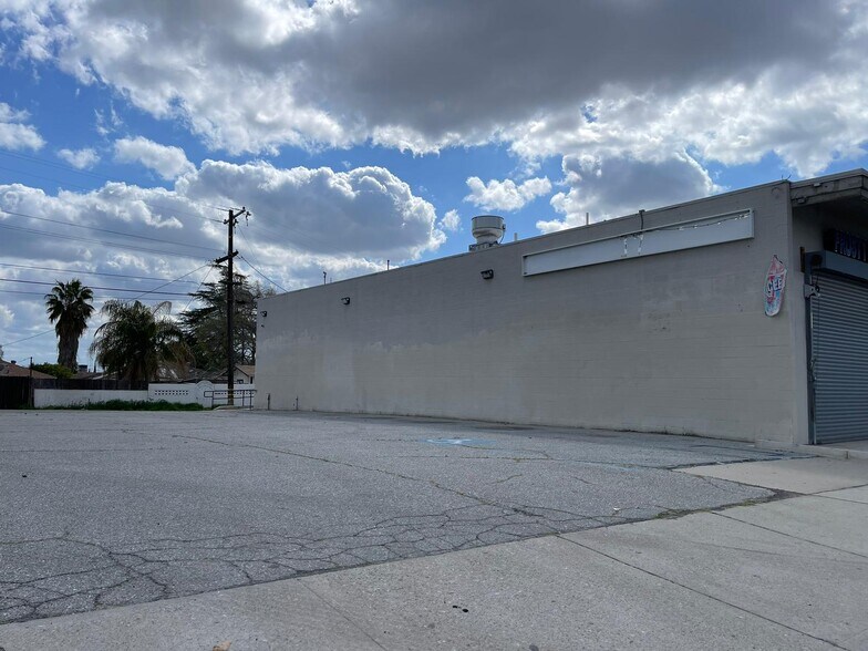 More Photos Of 1201 Columbus St, Bakersfield Convenience Store For Lease