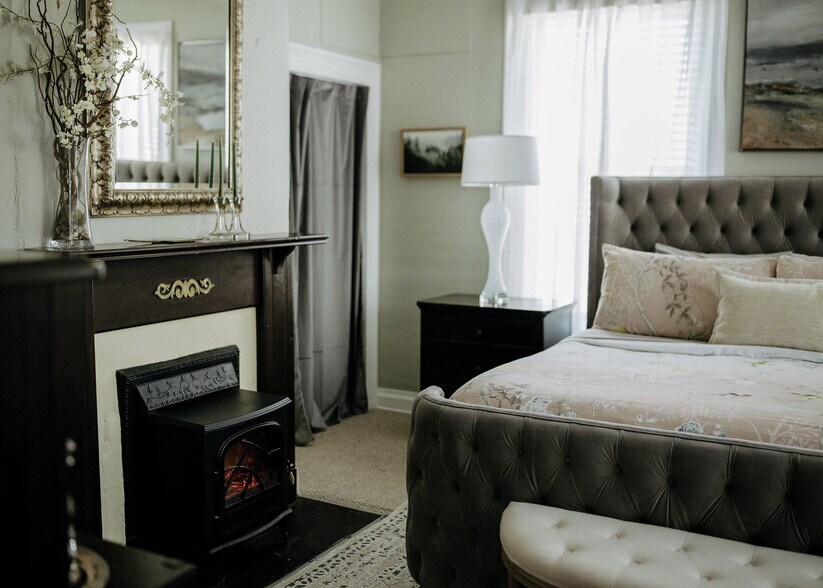 More Photos Of 477 W First St, Blue Ridge Hospitality For Sale