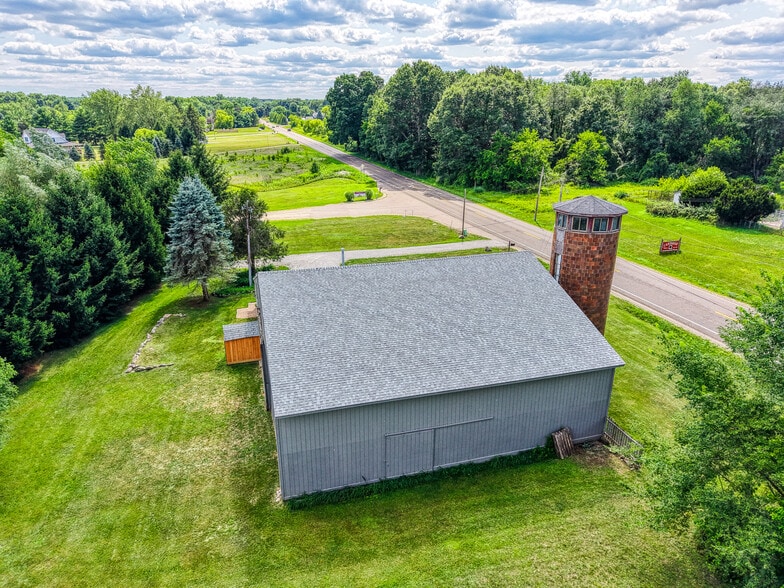 More Photos Of 15921 W M 36, Pinckney Light Distribution For Sale