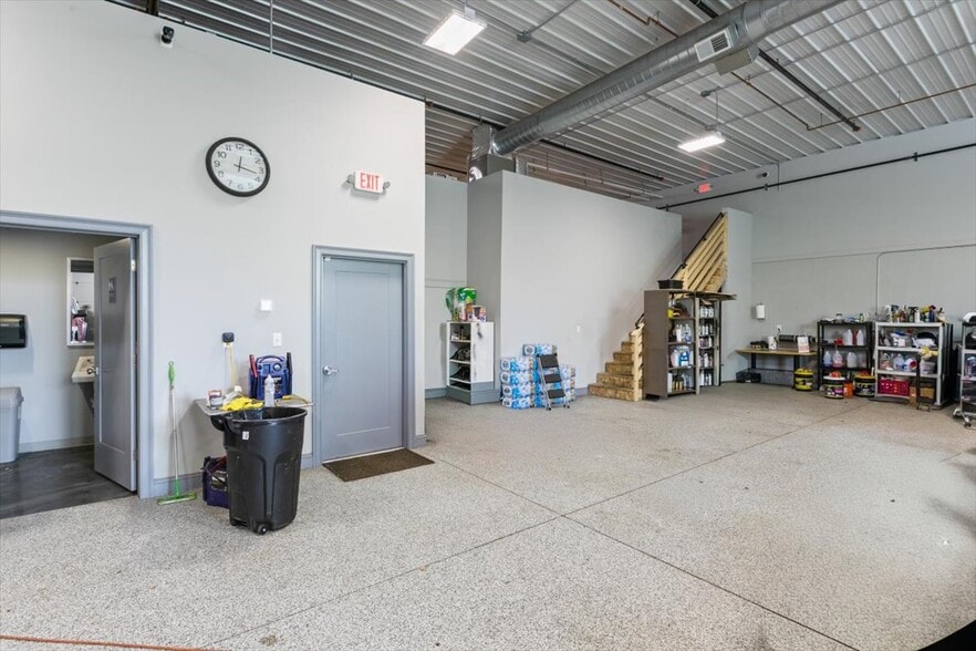 More Photos Of 409 Emerson Ave, Hampstead Industrial For Sale