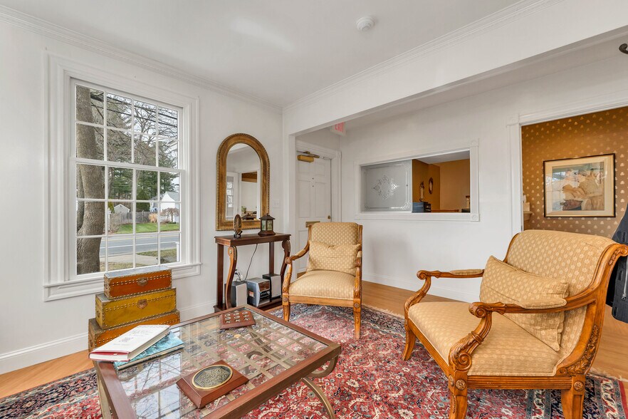 More Photos Of 205 Chelmsford St, Chelmsford Office Residential For Sale