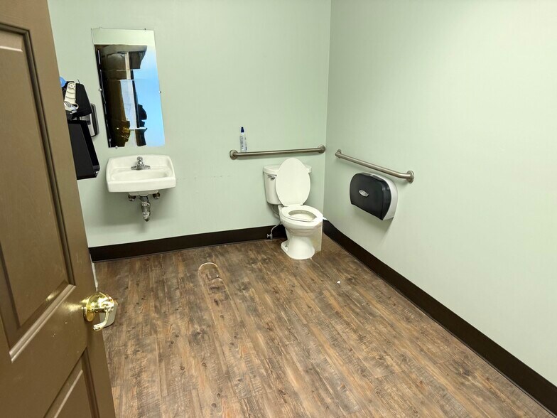 More Photos Of 4245 S A St, Richmond Medical For Lease