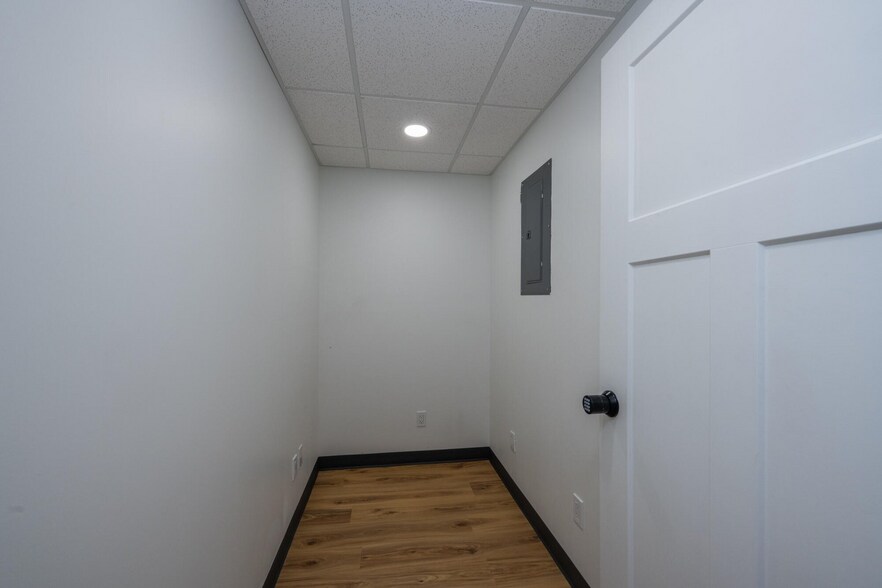 More Photos Of 3830-3824-M-139 Saint Joseph, MI 49085, Saint Joseph Medical For Sale
