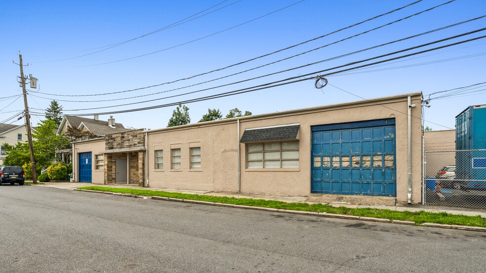 More Photos Of 13-23 Steiner Pl, North Plainfield Warehouse For Sale