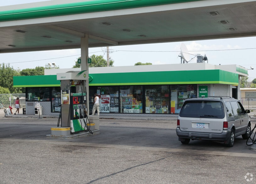 More Photos Of 374 Lexington Pky N, Saint Paul Convenience Store For Sale