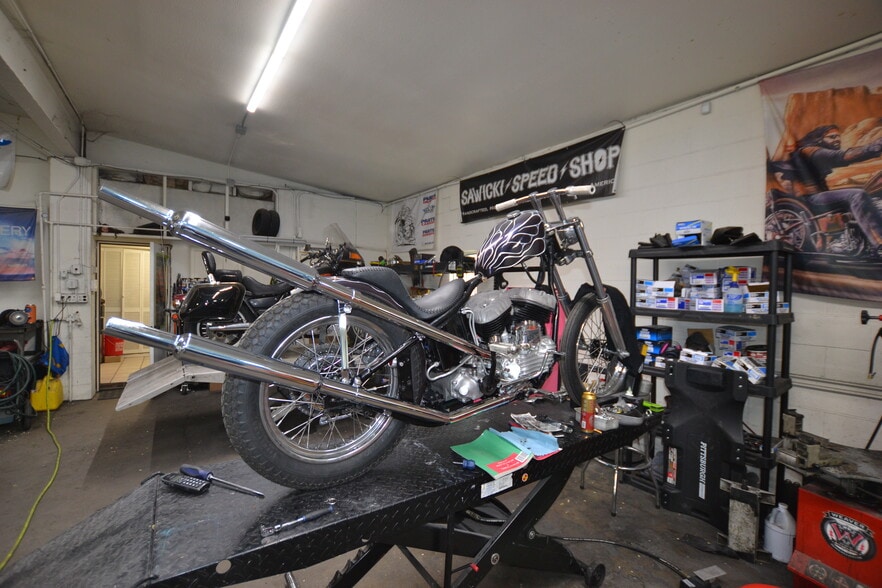 More Photos Of 116 N Orchard Ave, Canon City Auto Dealership For Sale