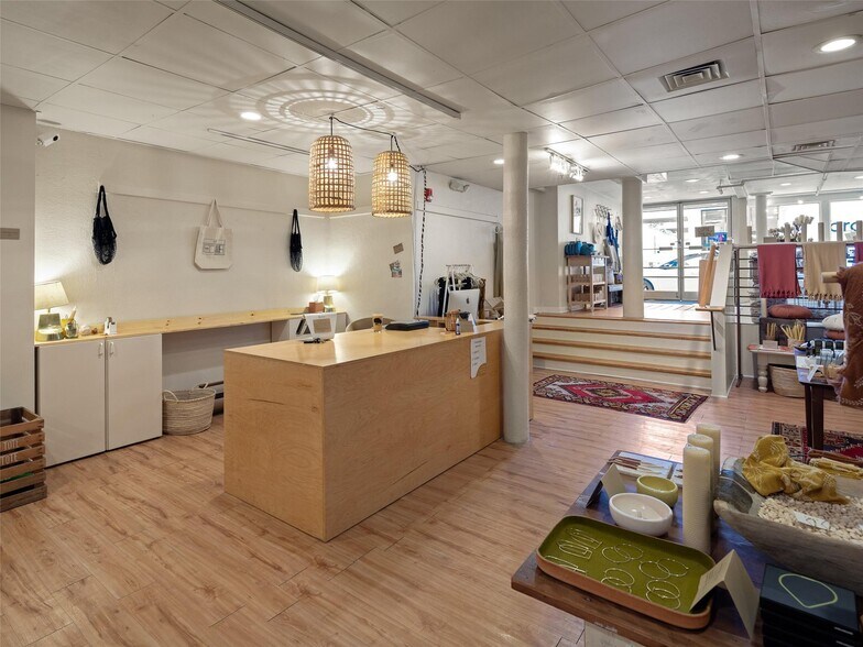 More Photos Of 51 College St, Asheville Storefront Retail Office For Lease