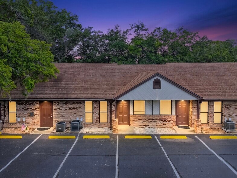 Primary Photo Of 421 Montgomery Rd, Altamonte Springs Medical For Lease