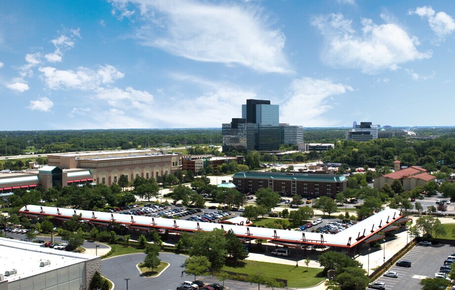 More Photos Of 1701 E Woodfield Rd, Schaumburg Office For Lease