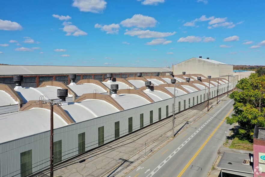 More Photos Of 469 N Sharpsville Ave, Sharon Industrial For Sale