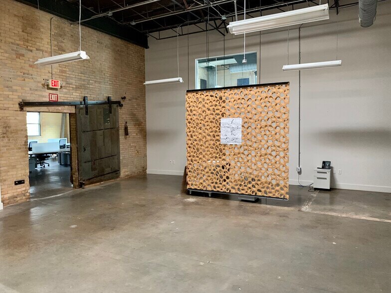 More Photos Of 2000 E 6th St, Austin Loft Creative Space For Lease