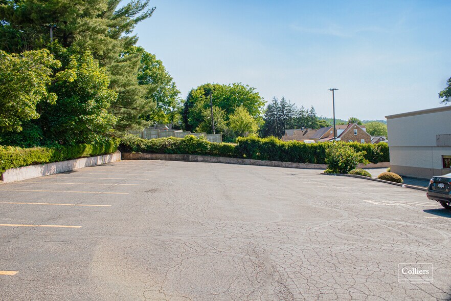 More Photos Of 2605 Brodhead Rd, Aliquippa Fast Food For Sale