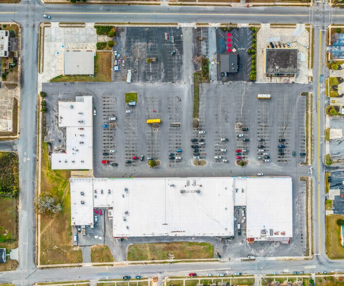 More Photos Of 4th St @ 4th St. & 5th Ave., Moultrie Unknown For Lease