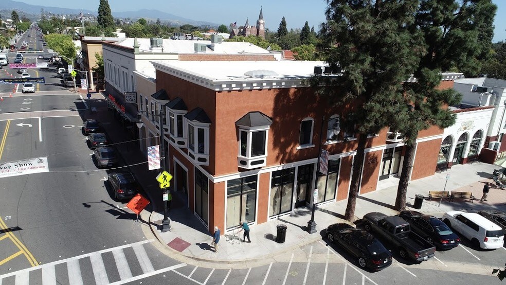 Primary Photo Of 10 Plaza Sq, Orange Storefront Retail Office For Lease