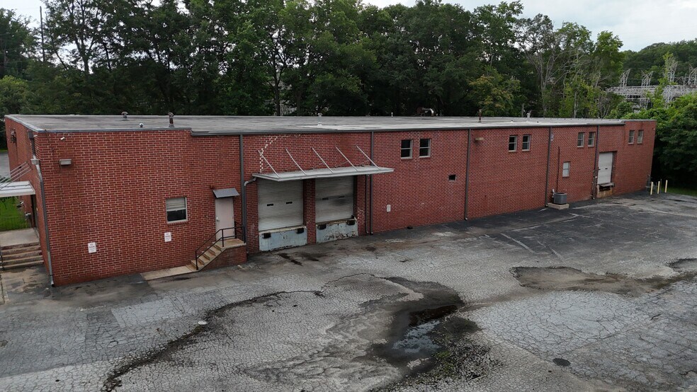 More Photos Of 400 Grant Cir SE, Atlanta Light Manufacturing For Lease
