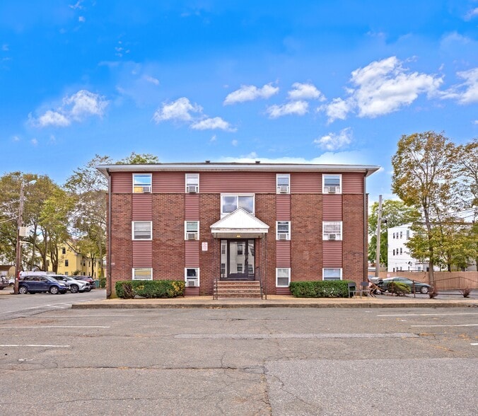 Primary Photo Of 108 Franklin St, Lynn Apartments For Sale