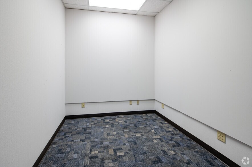 More Photos Of 7415 Whitehall St, Richland Hills Light Distribution For Lease