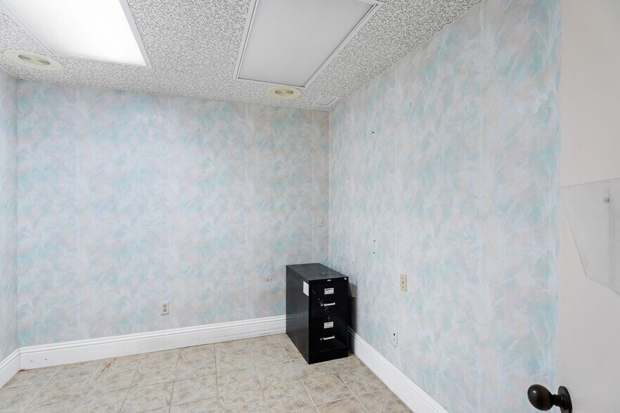 More Photos Of 2685 Swamp Cabbage Ct, Fort Myers Medical For Sale