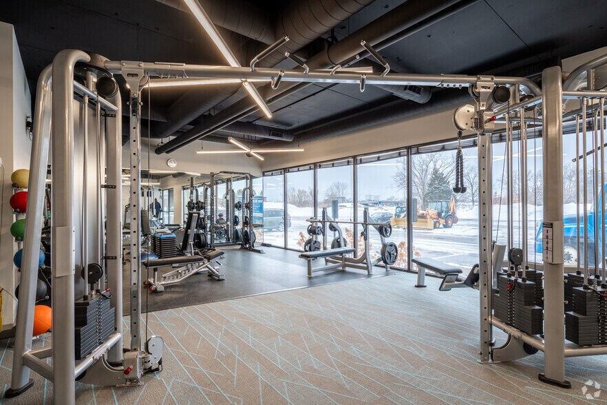 More Photos Of 7401 Metro Blvd, Edina Office For Lease