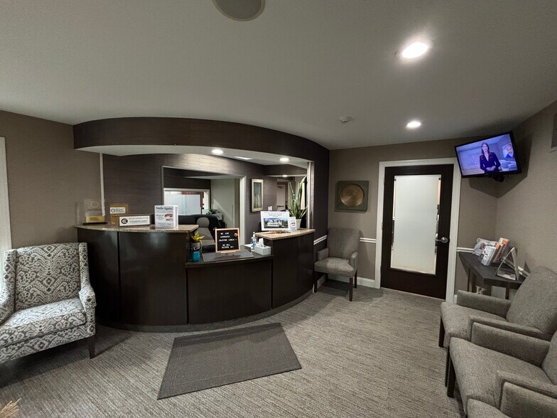 More Photos Of 340 Egg Harbor Rd, Sewell Medical For Lease