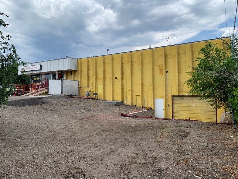 More Photos Of 3958 S Federal Blvd, Englewood Freestanding For Sale