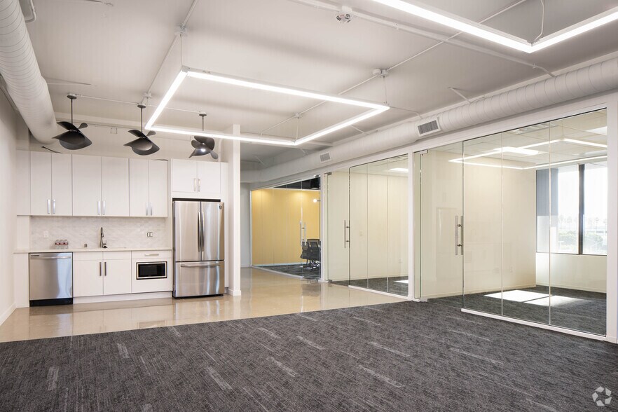 More Photos Of 18952 MacArthur Blvd, Irvine Office For Sale