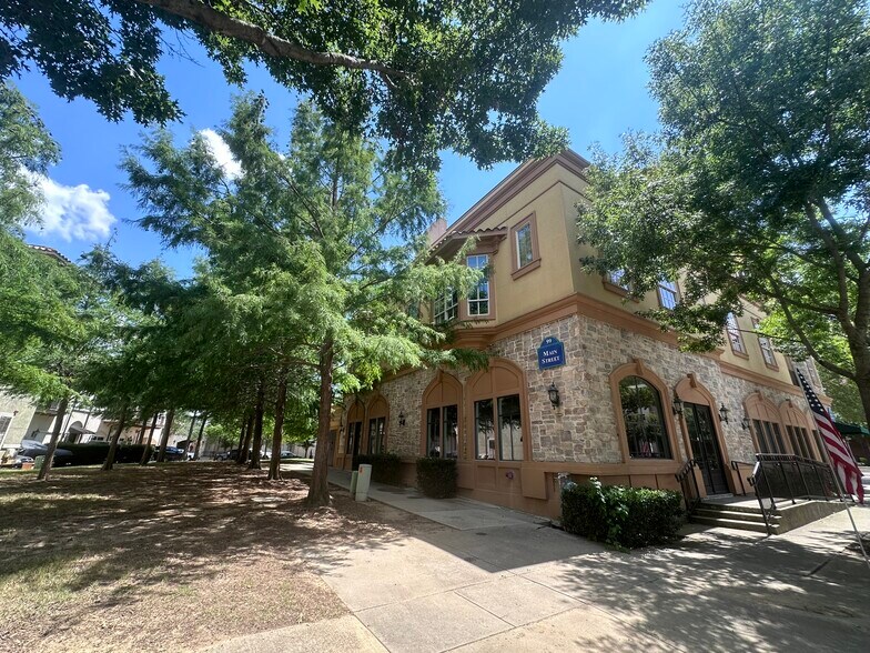 More Photos Of 99 Main St, Colleyville Storefront Retail Office For Lease