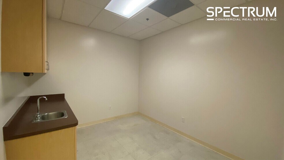 More Photos Of 28368 Constellation Rd, Valencia Research And Development For Lease