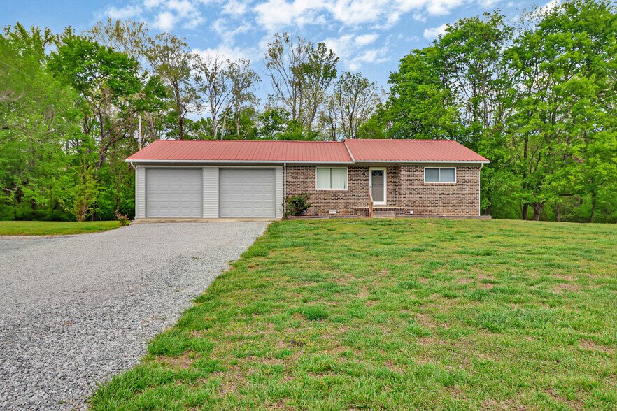 More Photos Of 148 Porter Ln, Spring City Specialty For Sale