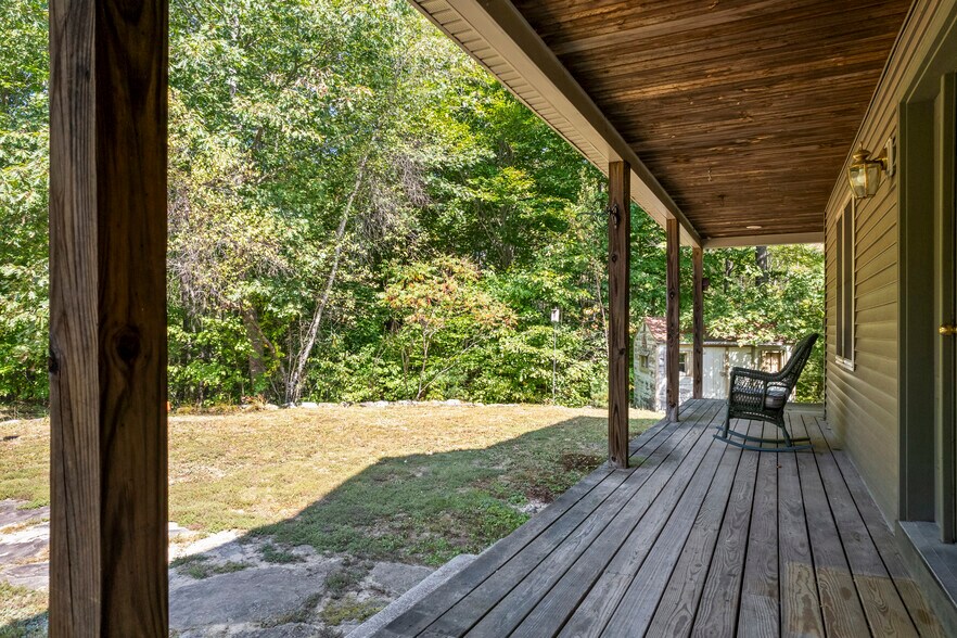 More Photos Of 41 Hobbs Rd, West Newfield Specialty For Sale