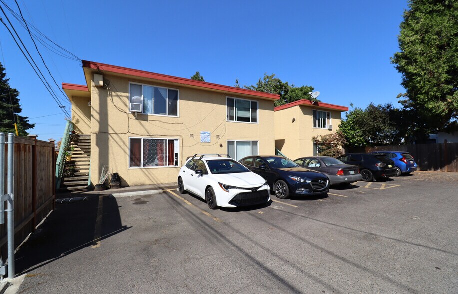 More Photos Of 540 Almaden St, Eugene Apartments For Sale