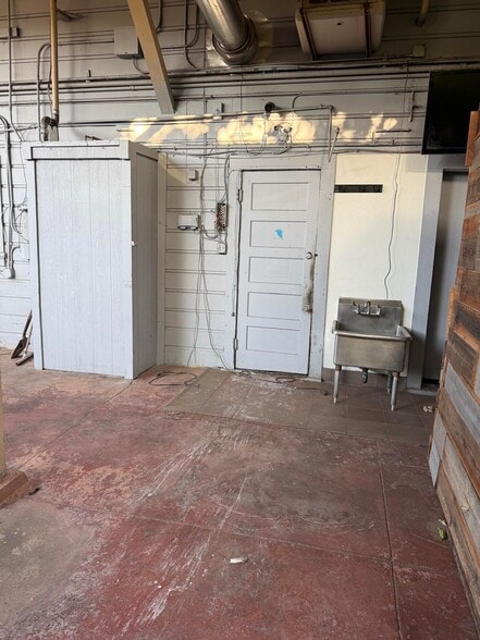 More Photos Of 1235-1241 Park St, Alameda Storefront For Lease