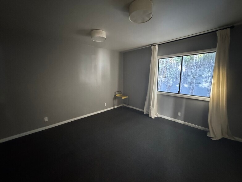 More Photos Of 434 N Larchmont Blvd, Los Angeles Office For Lease