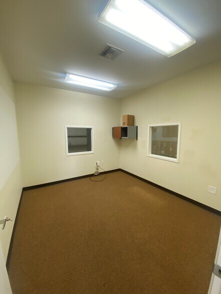 More Photos Of 5040 W Tharpe St, Tallahassee Unknown For Lease