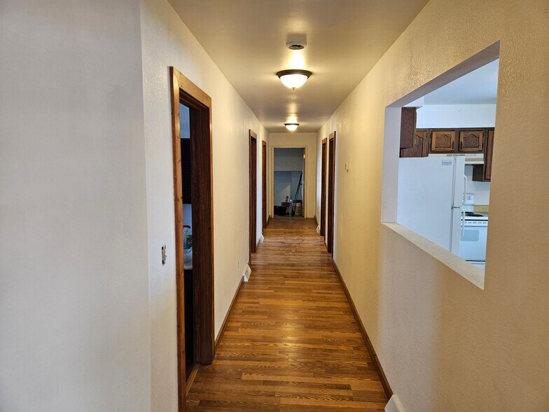 More Photos Of 624 Central Ave, Florence Storefront Retail Residential For Sale