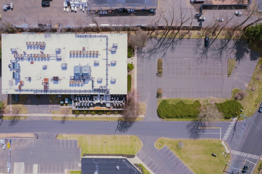 More Photos Of 25 Holly Dr, Newington Warehouse For Lease