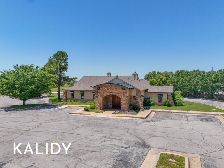 More Photos Of 14909 N Kelly Ave, Edmond Loft Creative Space For Lease