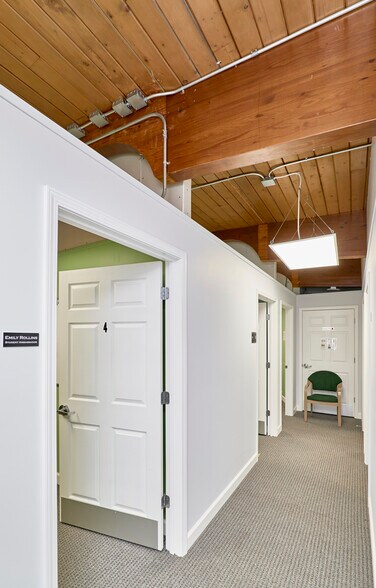 More Photos Of 415 W Main St, Collinsville Medical For Sale