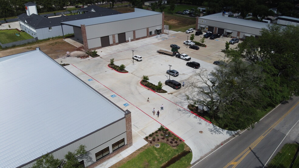 More Photos Of 18300 Strack Dr, Spring Unknown For Lease